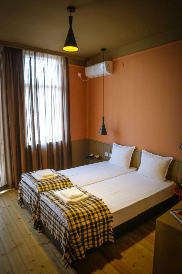 Beautiful Location Red Mouse Apartment *