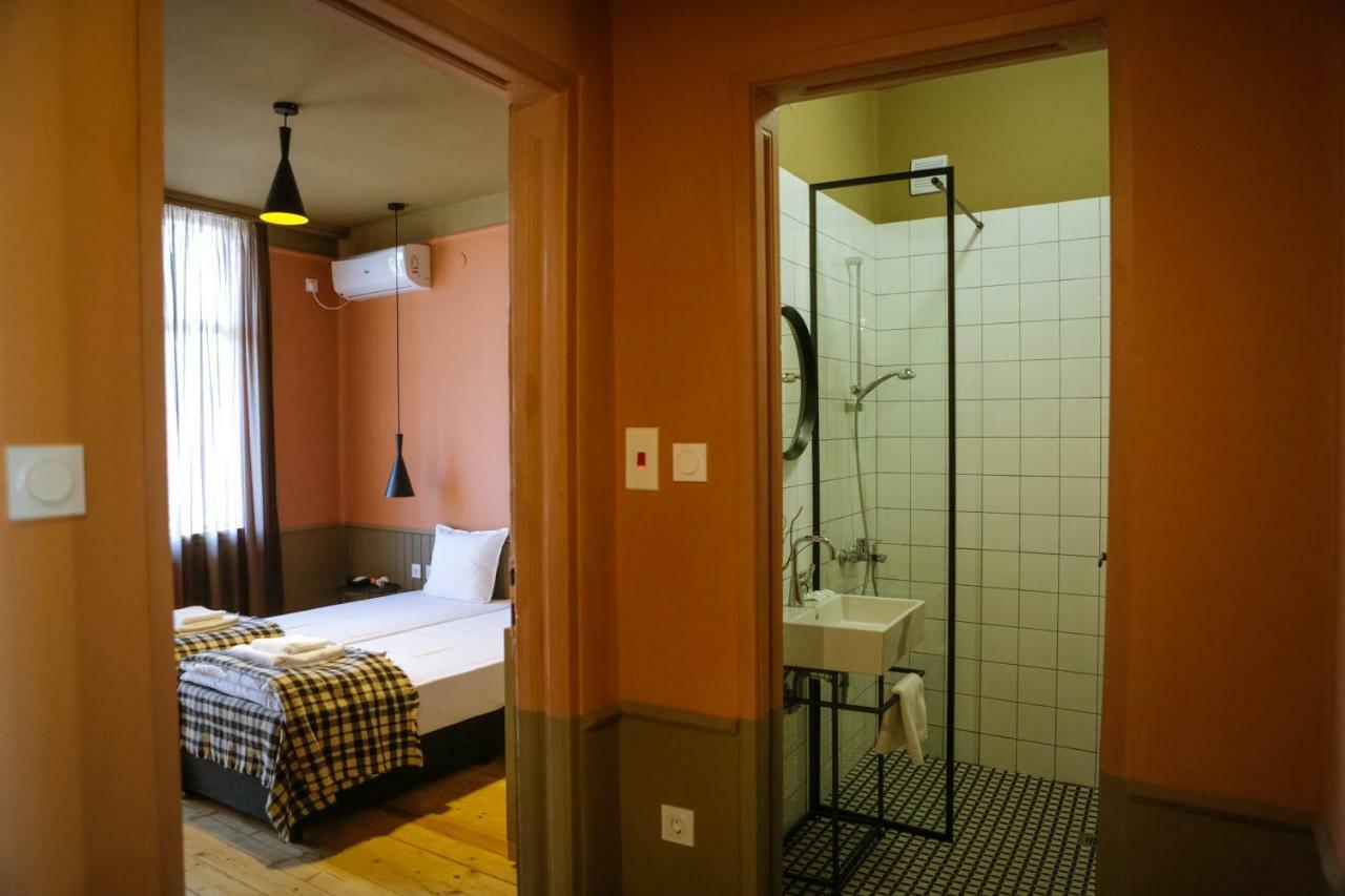 Апартамент Beautiful Location Red Mouse Пловдив