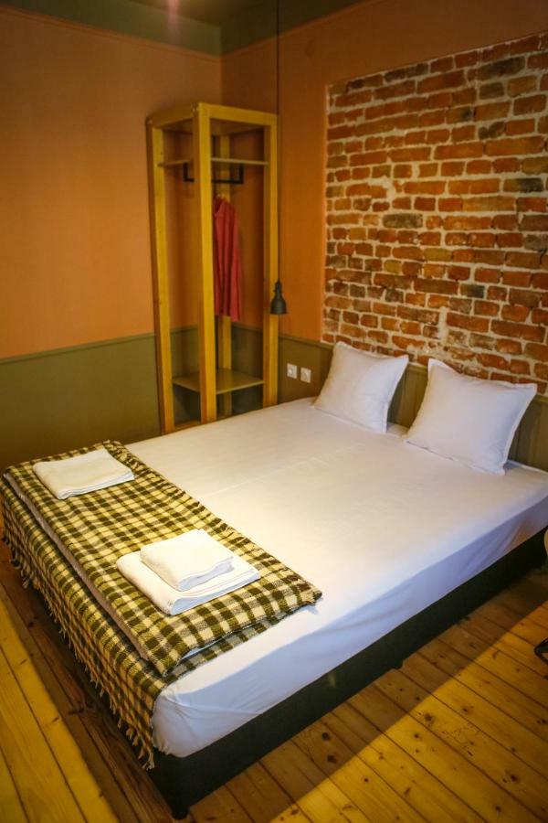 Апартамент Beautiful Location Red Mouse Пловдив